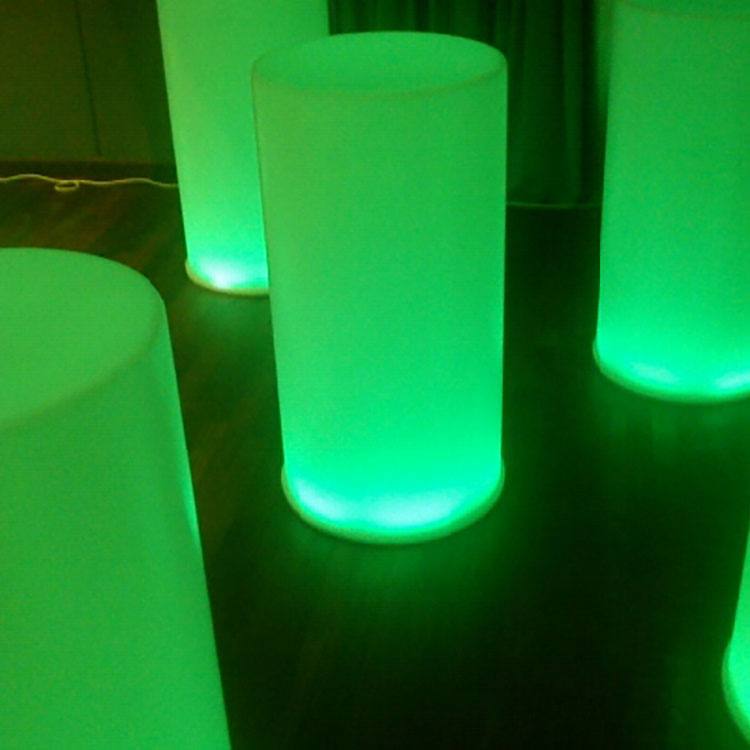Light tables kan belyses i forskellige farver 