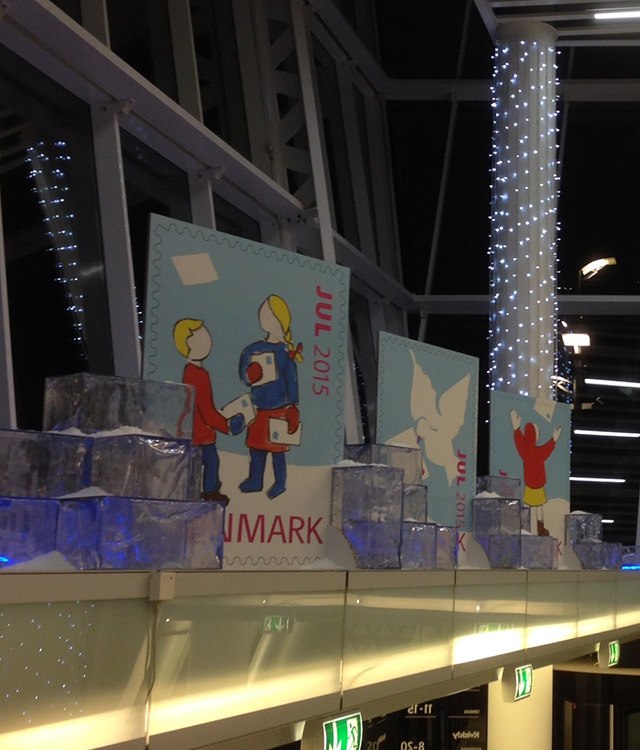 Rodkjær har brugt store julemærker til jule-storcenter-design i storcentret Bryggen i Vejle