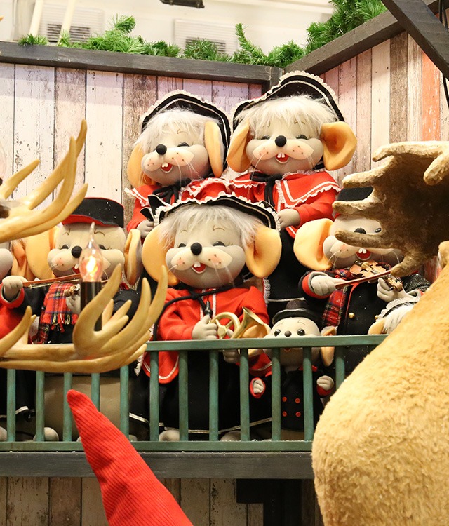 Rodkjær har lavet den mekaniske juleudstilling i storcenteret Waves i Ishøj
