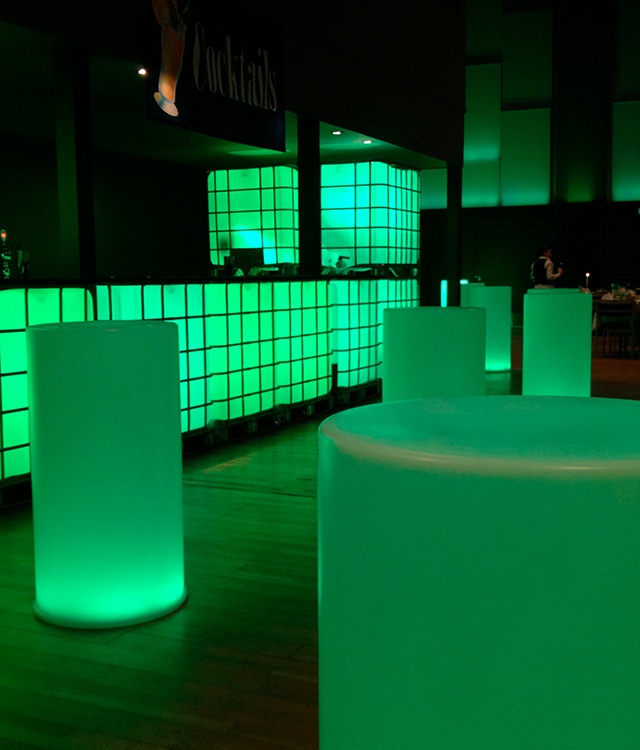 Dette Night club tema er bygget op omkring masser af lys i forskellige farver 