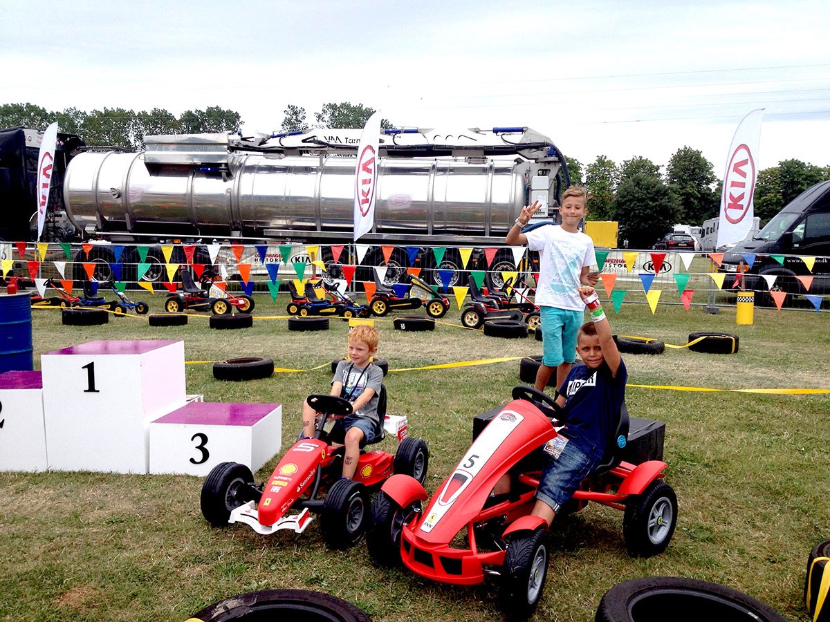 Gokarts til Kia's Motors gokart markedsføringsevent