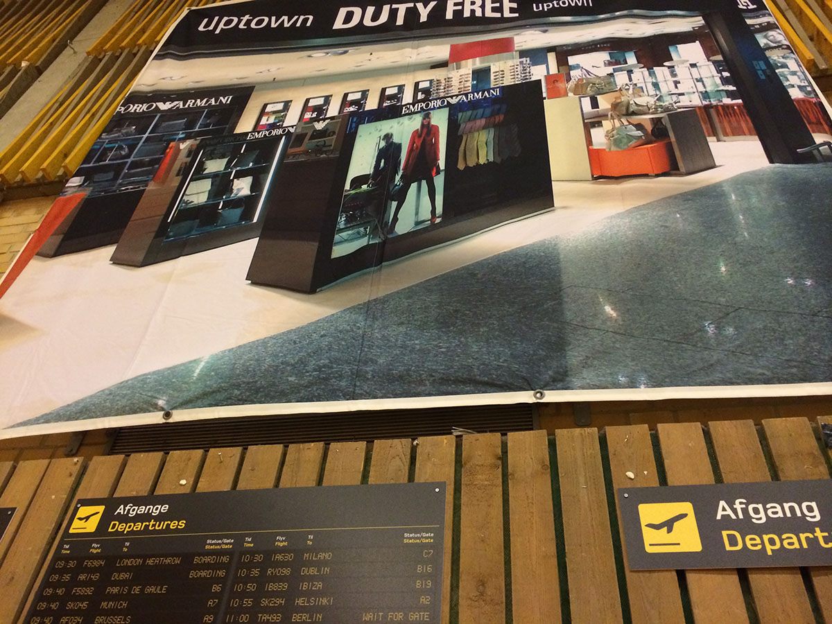 Plakat af Duty-free butik til Airport-temafest